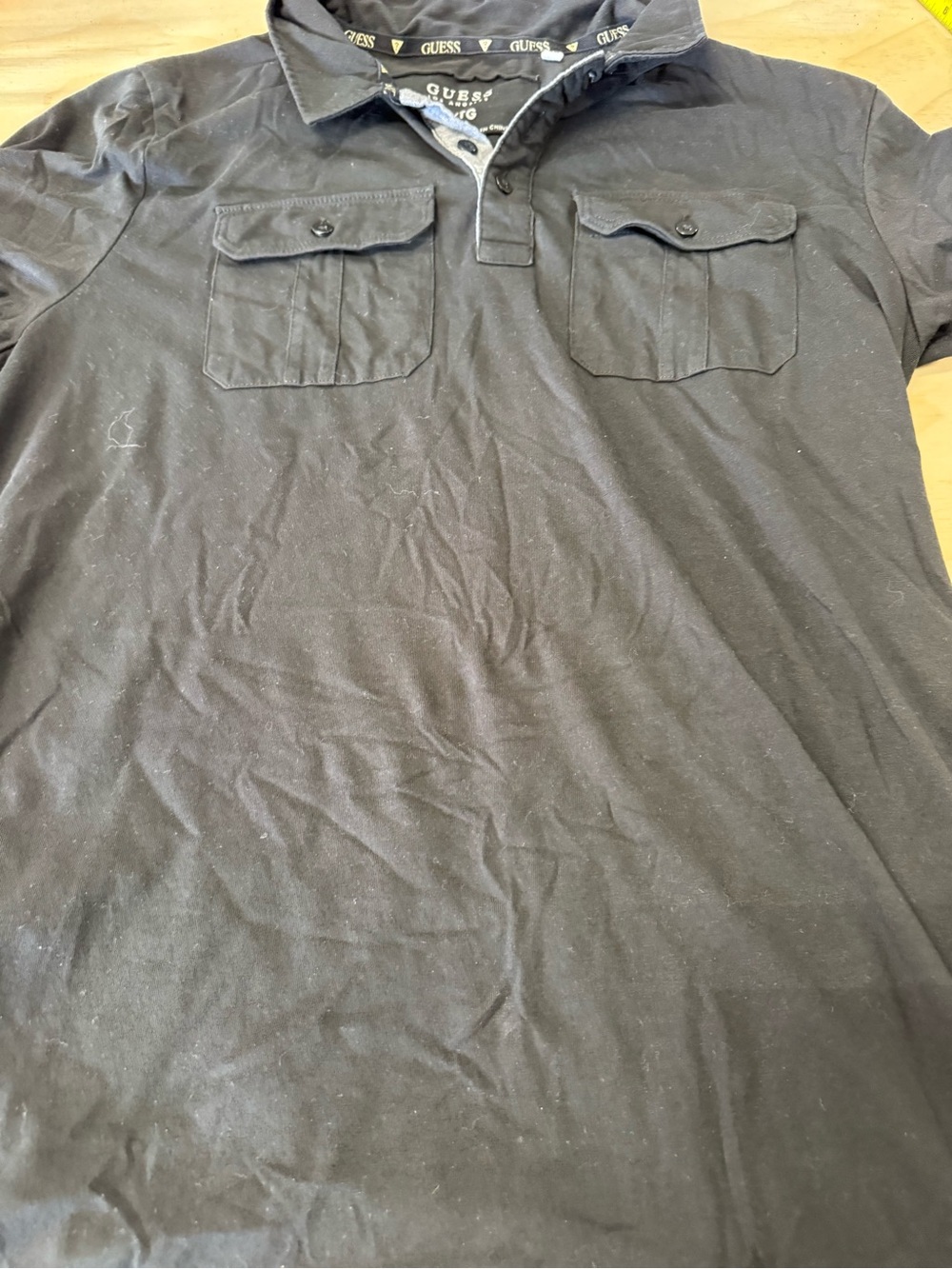 GUESS Men’s Black Polo Shirt with Chest Pockets (a1-17)